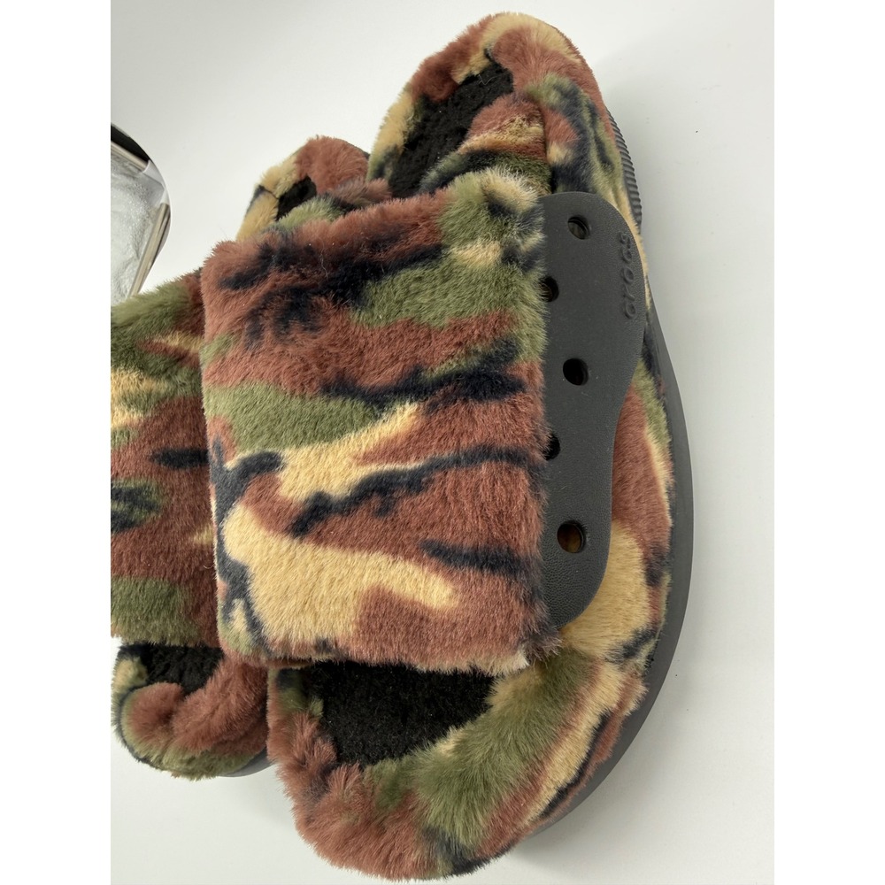 Crocs Classic Fur Sure Slide Women 10 Camo Excellent Faux Fur Fuzzy Sandals - Picture 6 of 6